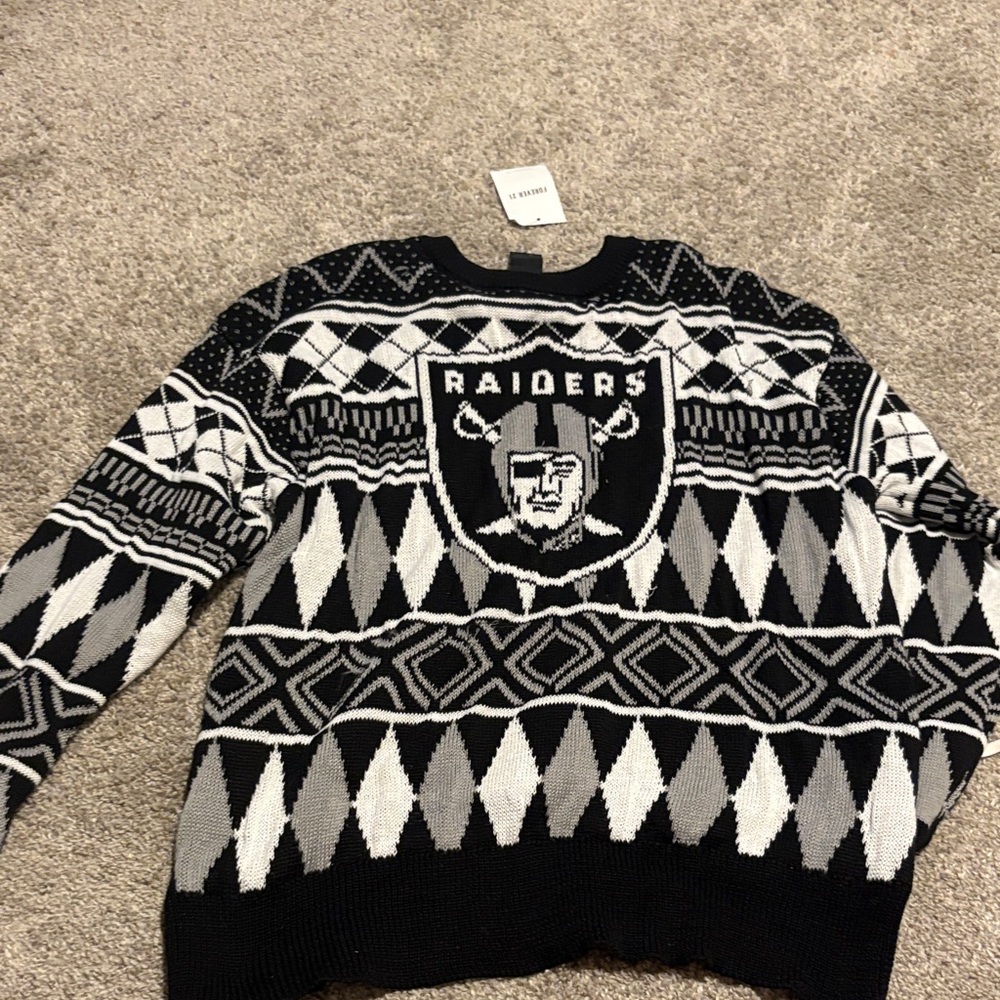 Forever 21 Black and White Raiders Crewneck Sweater